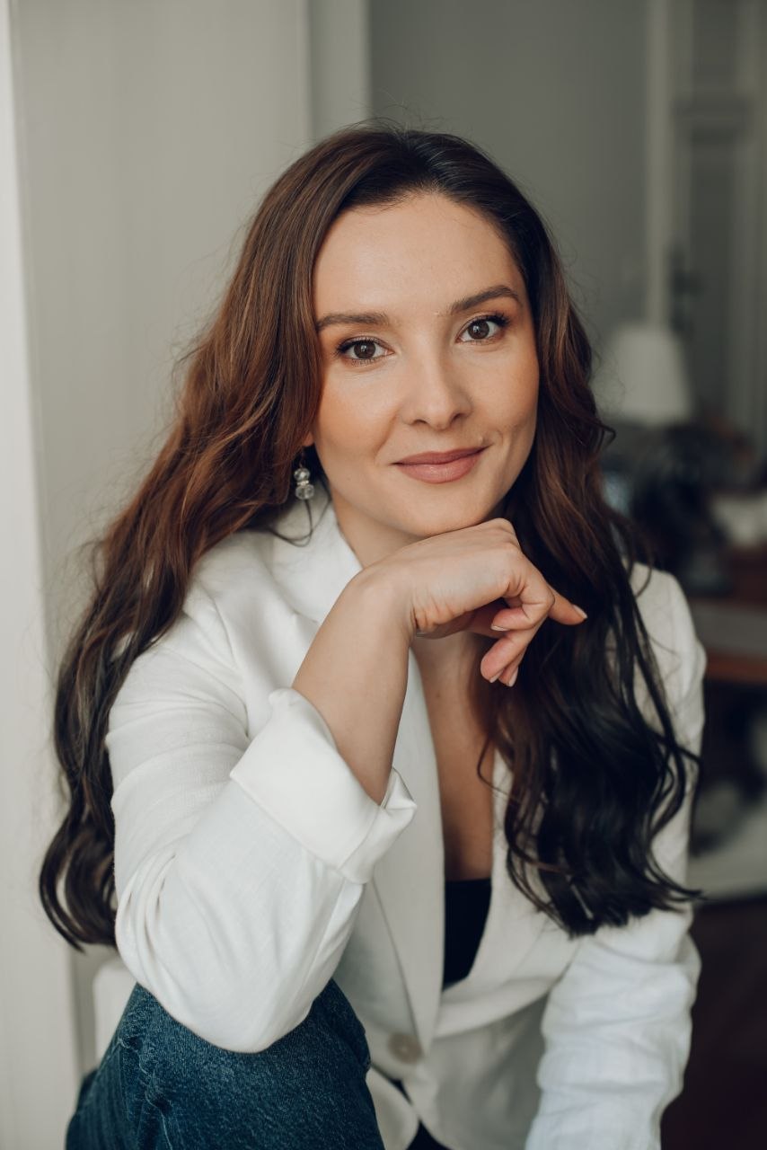 professional portrait of Eugenia Baglyk